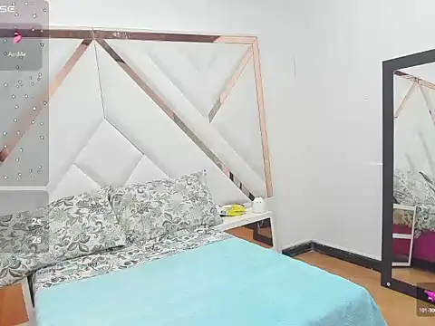 AliceCat 02 online show from December 14, 2025, 3:17 pm