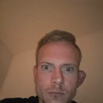 chriss13fc online show from April 24, 2026, 3:52 am