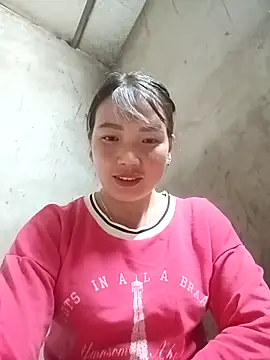 Snapshot of Maymayx2 chatting on December 4, 2025, 3:55 pm Maymayx2 online show from December 4, 2025, 3:55 pm