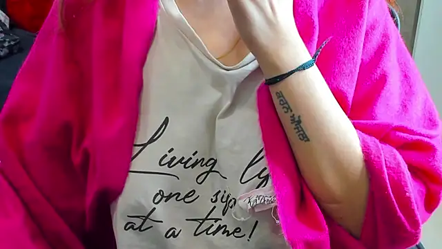 Snapshot of shawtty_lakshika23 chatting on November 27, 2025, 10:59 am shawtty lakshika23 online show from November 27, 2025, 10:59 am