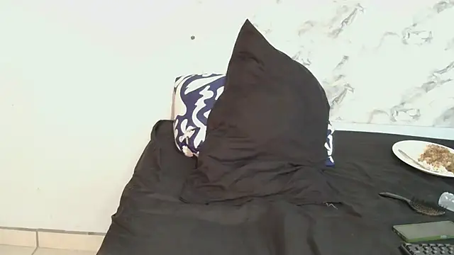 Snapshot of SexyZuluBarbie chatting on April 29, 2026, 11:03 am SexyZuluBarbie online show from April 29, 2026, 11:03 am