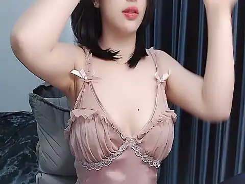 Snapshot of Cami99x chatting on December 16, 2025, 2:21 pm Cami99x online show from December 16, 2025, 2:21 pm