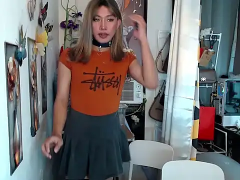 asiantwink0000 online show from July 14, 2026, 2:34 pm