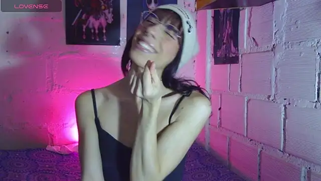 Snapshot of kattycat__ chatting on December 5, 2025, 5:06 am kattycat online show from December 5, 2025, 5:06 am