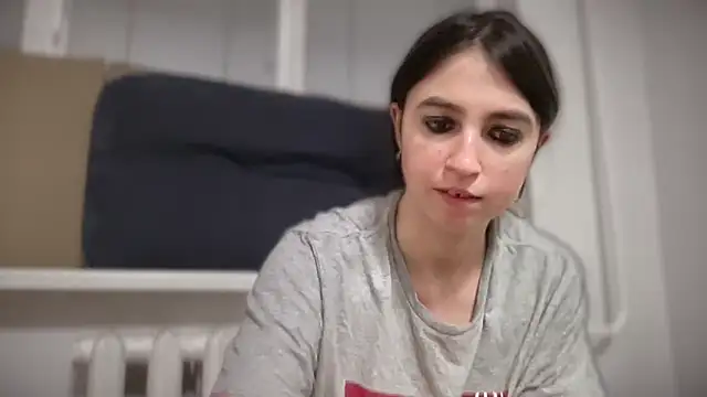 Aphr0ditee online show from March 4, 2026, 6:15 pm