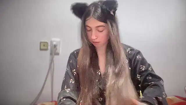 Aphr0ditee online show from January 12, 2026, 2:57 pm