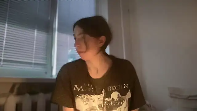 Aphr0ditee online show from February 3, 2026, 2:00 pm