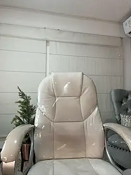 Snapshot of AnnaJaimes chatting on July 24, 2026, 12:06 am AnnaJaimes online show from July 24, 2026, 12:06 am