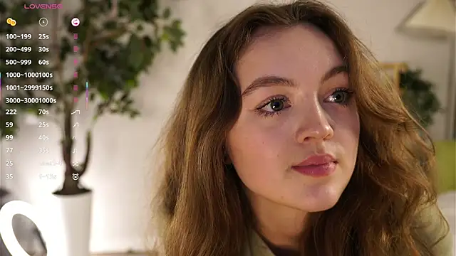 Snapshot of MarilynDibartolo chatting on December 13, 2025, 8:04 pm MarilynDibartolo online show from December 13, 2025, 8:04 pm