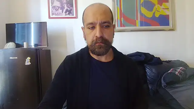 Snapshot of AMIRDIB2025 chatting on April 17, 2026, 12:19 pm AMIRDIB2025 online show from April 17, 2026, 12:19 pm