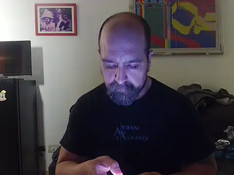 Snapshot of AMIRDIB2025 chatting on April 27, 2026, 1:36 am AMIRDIB2025 online show from April 27, 2026, 1:36 am