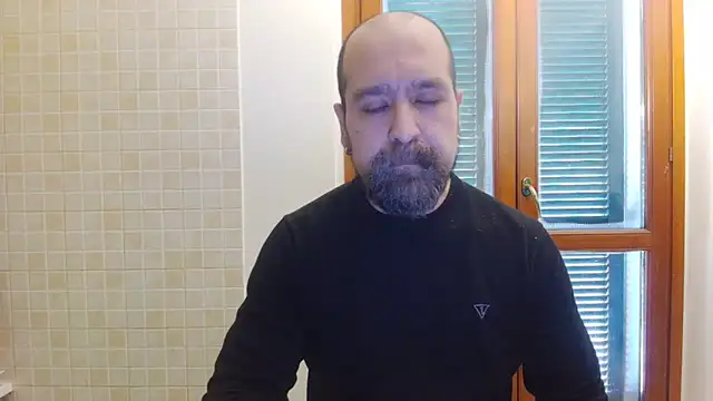 Snapshot of AMIRDIB2025 chatting on April 30, 2026, 2:35 pm AMIRDIB2025 online show from April 30, 2026, 2:35 pm