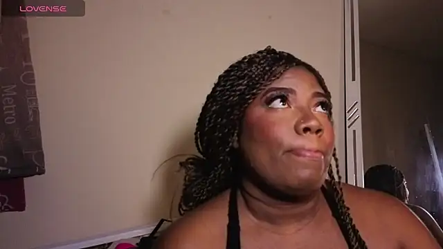 Snapshot of GraceMaaceey chatting on April 8, 2026, 5:53 am GraceMaaceey online show from April 8, 2026, 5:53 am