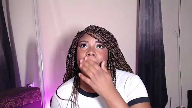 Snapshot of GraceMaaceey chatting on March 25, 2026, 2:44 am GraceMaaceey online show from March 25, 2026, 2:44 am