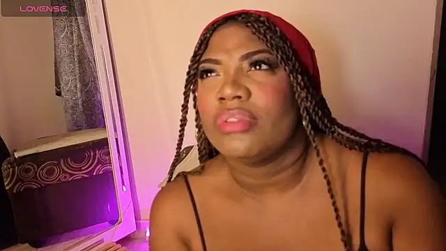 Snapshot of GraceMaaceey chatting on April 7, 2026, 2:02 am GraceMaaceey online show from April 7, 2026, 2:02 am