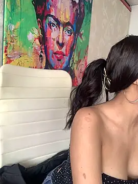 Snapshot of MiaScott_Pink chatting on December 5, 2025, 1:10 pm MiaScott Pink online show from December 5, 2025, 1:10 pm