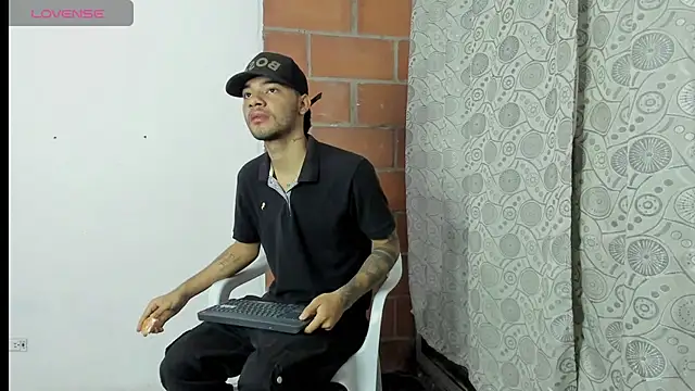 calvin-parker online show from December 20, 2025, 3:53 am