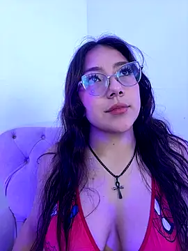 Snapshot of Dafne_se chatting on December 4, 2025, 1:26 am Dafne se online show from December 4, 2025, 1:26 am