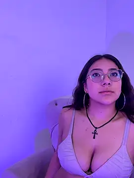 Snapshot of Dafne_se chatting on December 1, 2025, 1:17 am Dafne se online show from December 1, 2025, 1:17 am