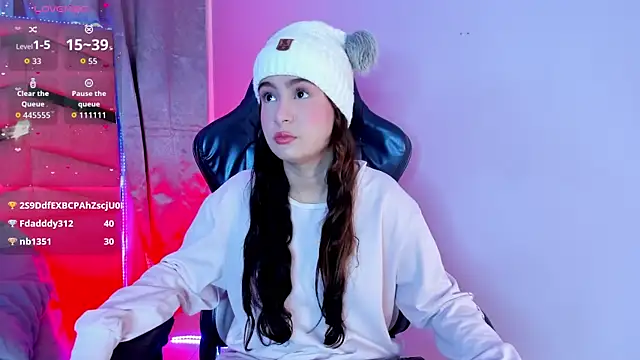 AntonellaLeon  online show from December 17, 2025, 3:22 am