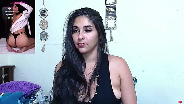 Snapshot of rose_towers4 chatting on April 12, 2026, 10:57 pm rose towers4 online show from April 12, 2026, 10:57 pm