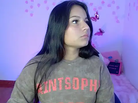 Snapshot of Nina__666 chatting on December 4, 2025, 7:24 pm Nina 666 online show from December 4, 2025, 7:24 pm