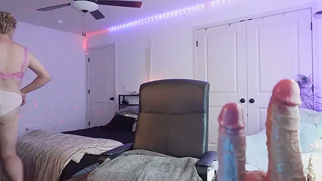 Mona The MILF online show from December 3, 2025, 8:19 pm