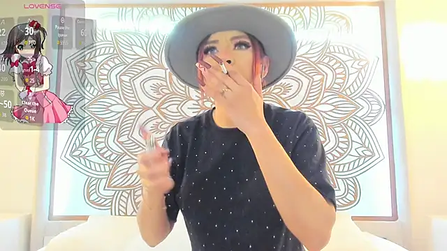 Lilith Zamara  online show from December 2, 2025, 1:35 pm