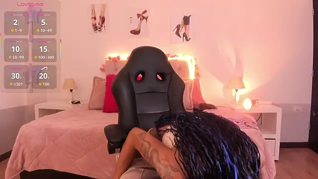 Samantha spike2 online show from March 25, 2026, 7:46 pm