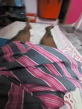 Yth24 online show from December 3, 2025, 3:18 am