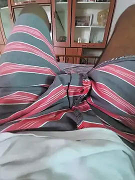 Yth24 online show from December 14, 2025, 2:29 am