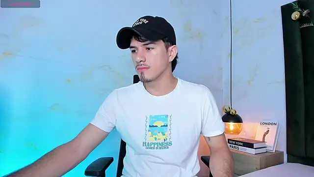 Snapshot of Justin_duque chatting on December 15, 2025, 7:31 pm Justin duque online show from December 15, 2025, 7:31 pm