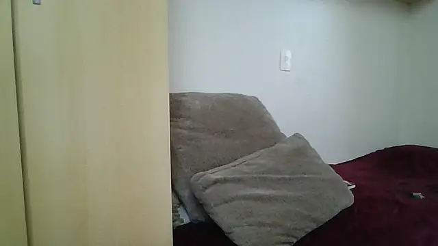 GabriellaManhas online show from June 26, 2026, 4:57 pm