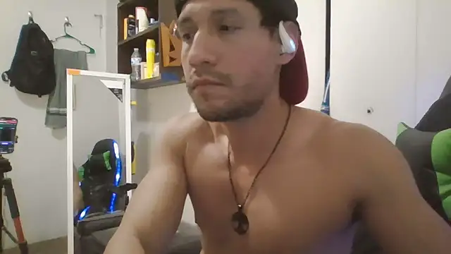 Snapshot of chacalinsexy chatting on December 15, 2025, 12:05 am chacalinsexy online show from December 15, 2025, 12:05 am