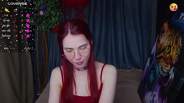 Emily Kente online show from December 22, 2025, 1:06 am