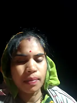 Rekha648 online show from November 29, 2025, 2:39 pm