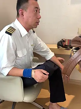 Snapshot of youyou-baby999 chatting on March 10, 2026, 7:34 am youyou-baby999 online show from March 10, 2026, 7:34 am