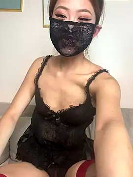 youyou-baby999 online show from December 19, 2025, 2:08 pm