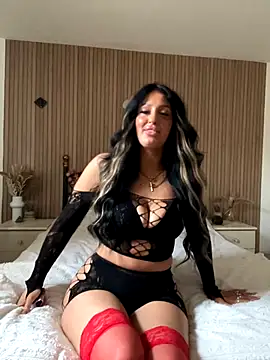 Snapshot of Lolaxox_ chatting on November 28, 2025, 1:44 pm Lolaxox online show from November 28, 2025, 1:44 pm