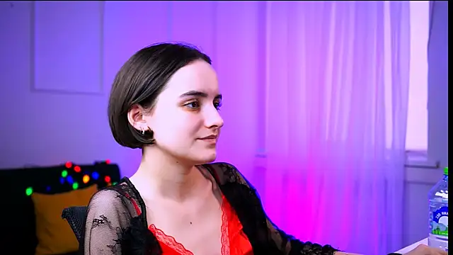 KateWillows online show from February 20, 2026, 6:26 am