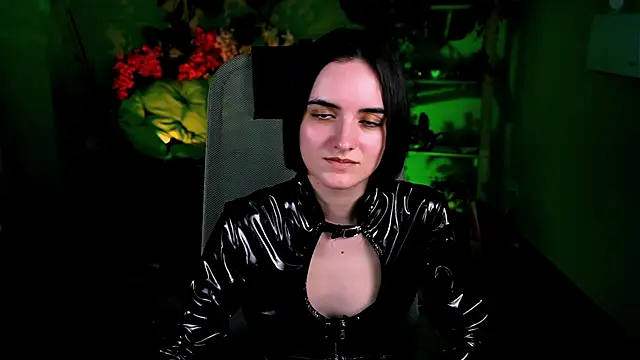 KateWillows online show from April 23, 2026, 12:29 pm