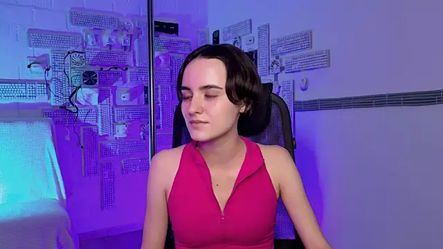 Snapshot of KateWillows chatting on November 30, 2025, 8:26 am KateWillows online show from November 30, 2025, 8:26 am