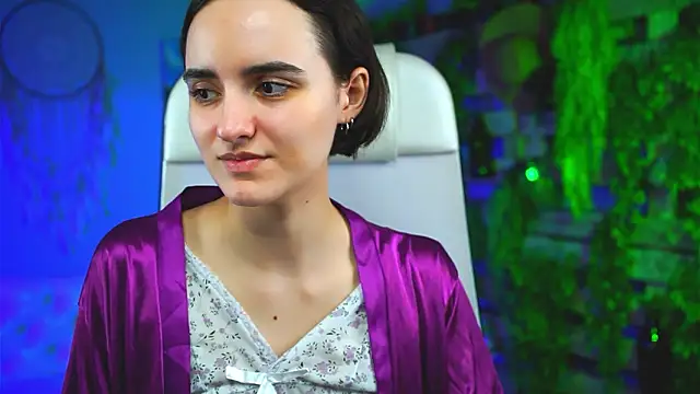 KateWillows online show from March 17, 2026, 4:48 am