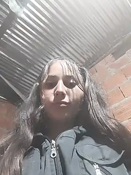 Snapshot of sammyyblondee chatting on December 17, 2025, 11:10 pm sammyyblondee online show from December 17, 2025, 11:10 pm