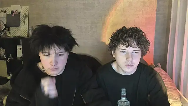 miya meow miku online show from January 18, 2026, 7:17 pm