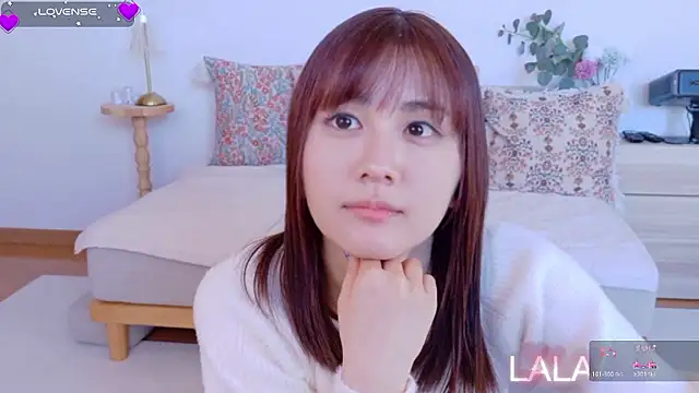 Lalachan jp online show from February 4, 2026, 2:50 am