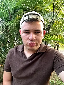 Snapshot of ian_david_Xxx chatting on December 15, 2025, 11:38 am ian david Xxx online show from December 15, 2025, 11:38 am