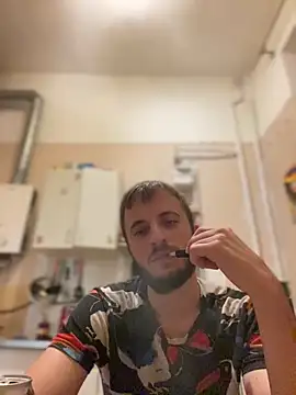 Snapshot of Grek32X chatting on December 4, 2025, 6:07 pm Grek32X online show from December 4, 2025, 6:07 pm