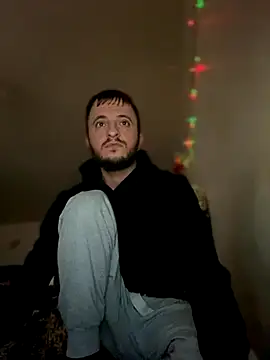 Snapshot of Grek32X chatting on November 30, 2025, 6:14 am Grek32X online show from November 30, 2025, 6:14 am