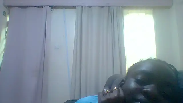 Snapshot of cutest_ebony chatting on November 29, 2025, 2:06 pm cutest ebony online show from November 29, 2025, 2:06 pm